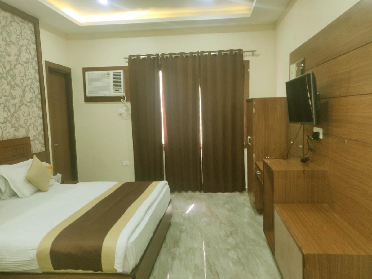 Hotel The Vaishno Devi Hills カトラ エクステリア 写真