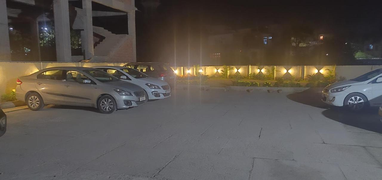Hotel The Vaishno Devi Hills カトラ エクステリア 写真