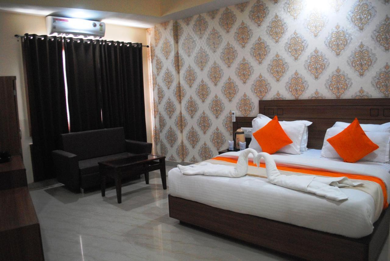 Hotel The Vaishno Devi Hills カトラ エクステリア 写真