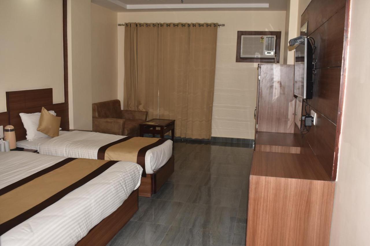 Hotel The Vaishno Devi Hills カトラ エクステリア 写真